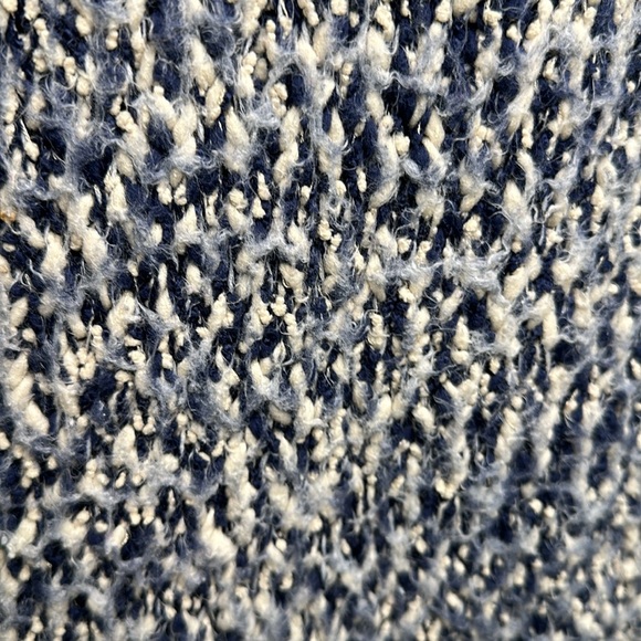 Philosophy Blue Cream Chunky Knit Super Soft Pullover (Lg) NWOT - Picture 7 of 9